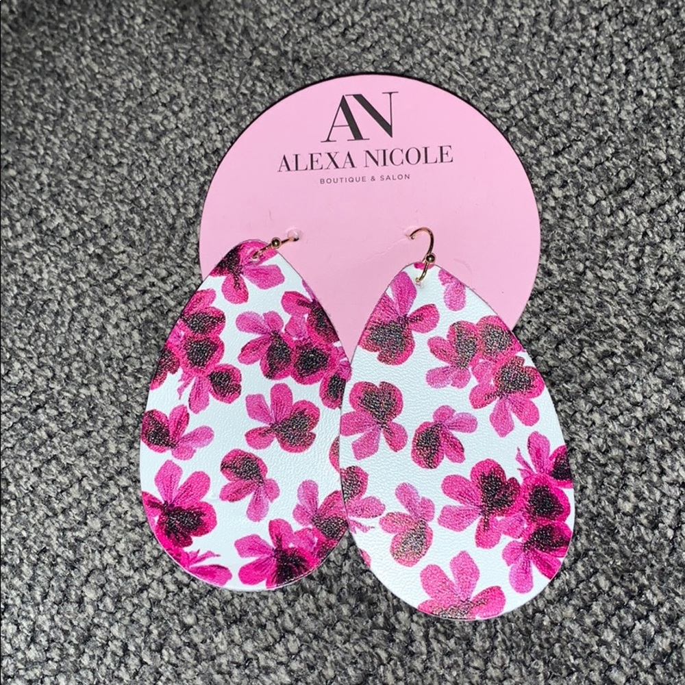 🌺 EARRINGS